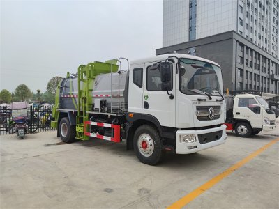 餐廚垃圾車(chē)，收集運(yùn)輸剩飯剩菜泔水垃圾我擔(dān)當(dāng)，干濕分離我本領(lǐng)大